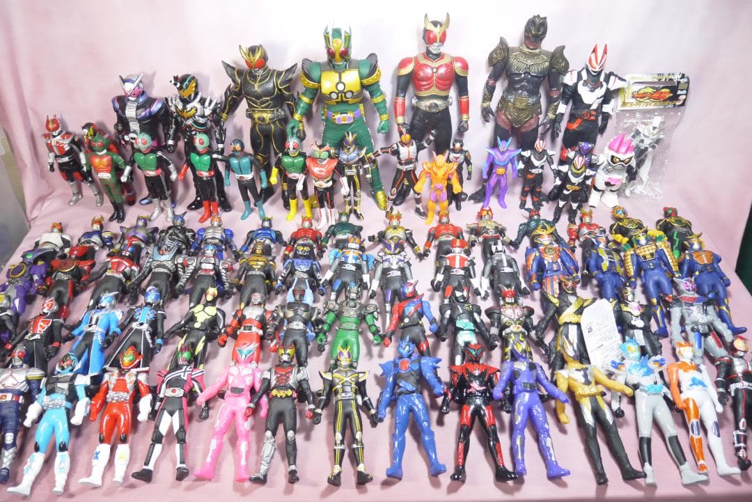 ライダーヒーローシリーズ　ビッグサイズソフビフィギュアなど　85体セット
