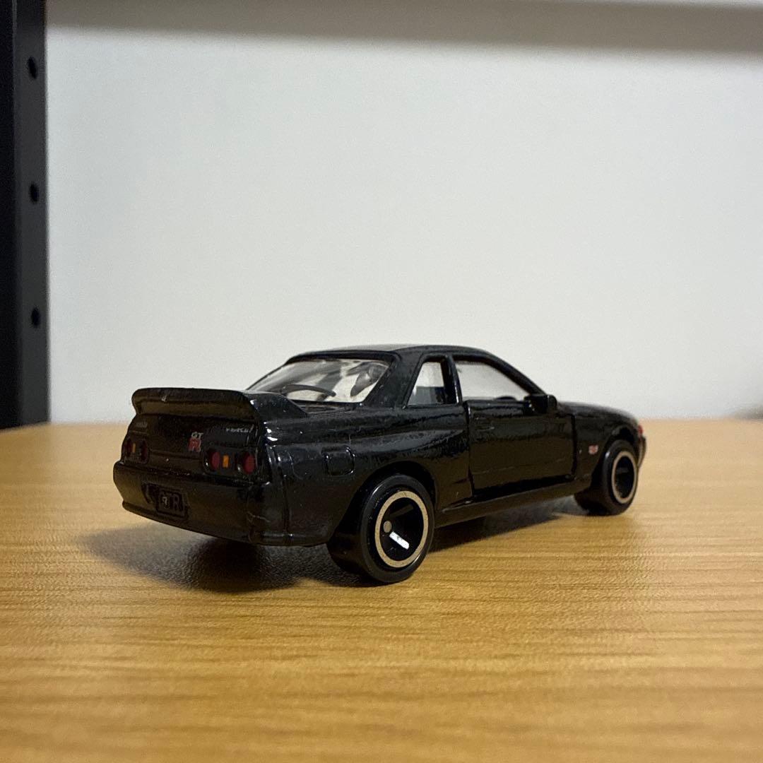 コミックトミカ vol.4 頭文字D 日産 スカイライン gtr r32 中里毅