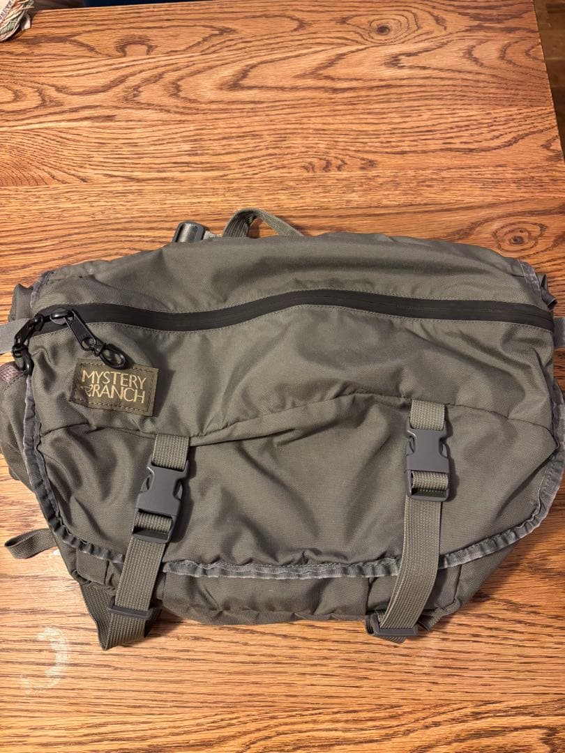 山*郎様 MYSTERY RANCH アメリカ インベーダー メッセンジャーバッ