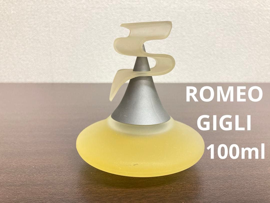 ROMEO GIGLI ロメオ　ジ　ロメオジリ　オーデトワレ　100ml ROMEO GIGLI（香水）のフリマアイテム一覧