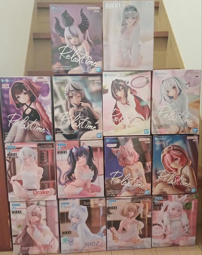 NIKKE 勝利の女神　フィギュア１４点セット　ホロライブ