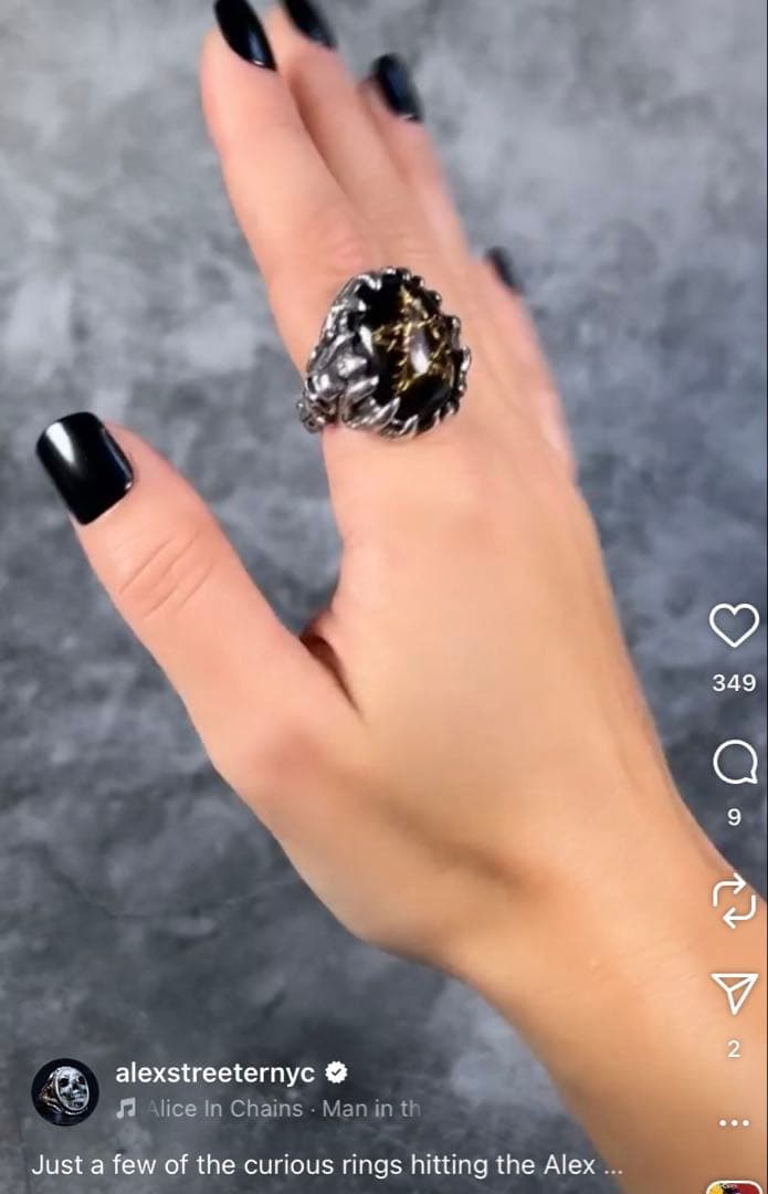 新品□14万ALEXSTREETER 18k STAR HellfireRing - メルカリ