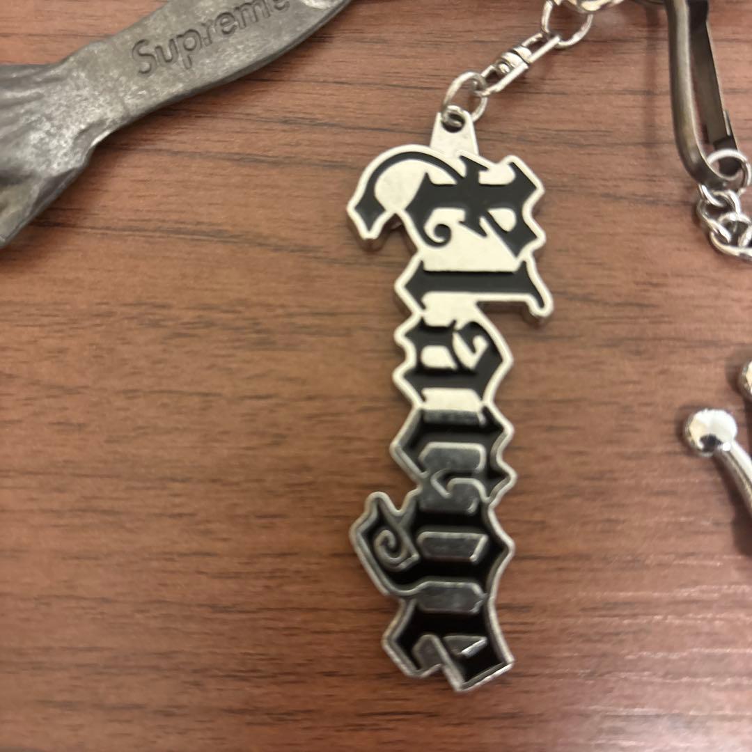 hufカラビナ ストゥーシー supreme エクストララージ キーホルダー