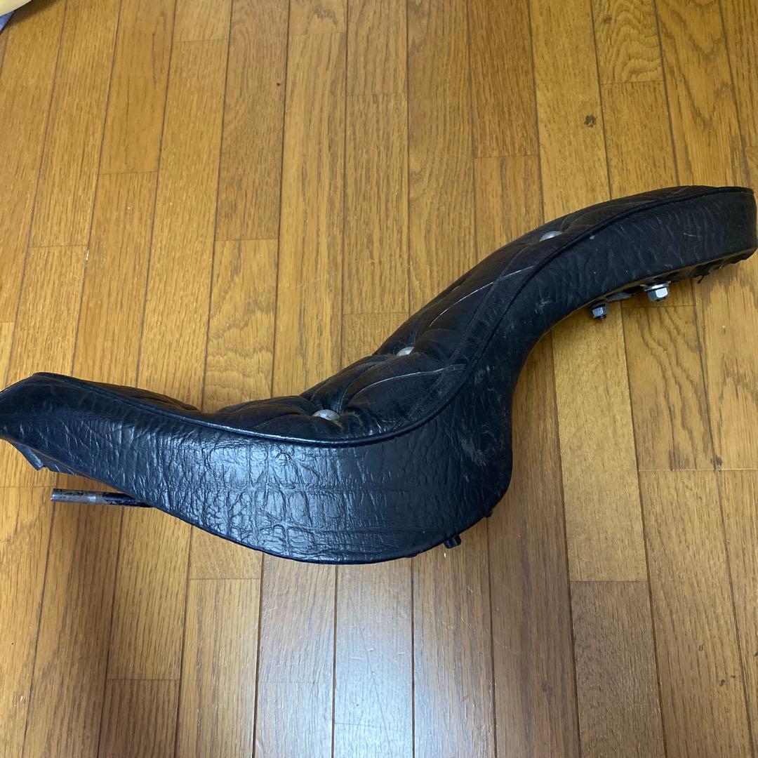 ジュリアーリ ダイヤモンドステッチコブラシート - メルカリ