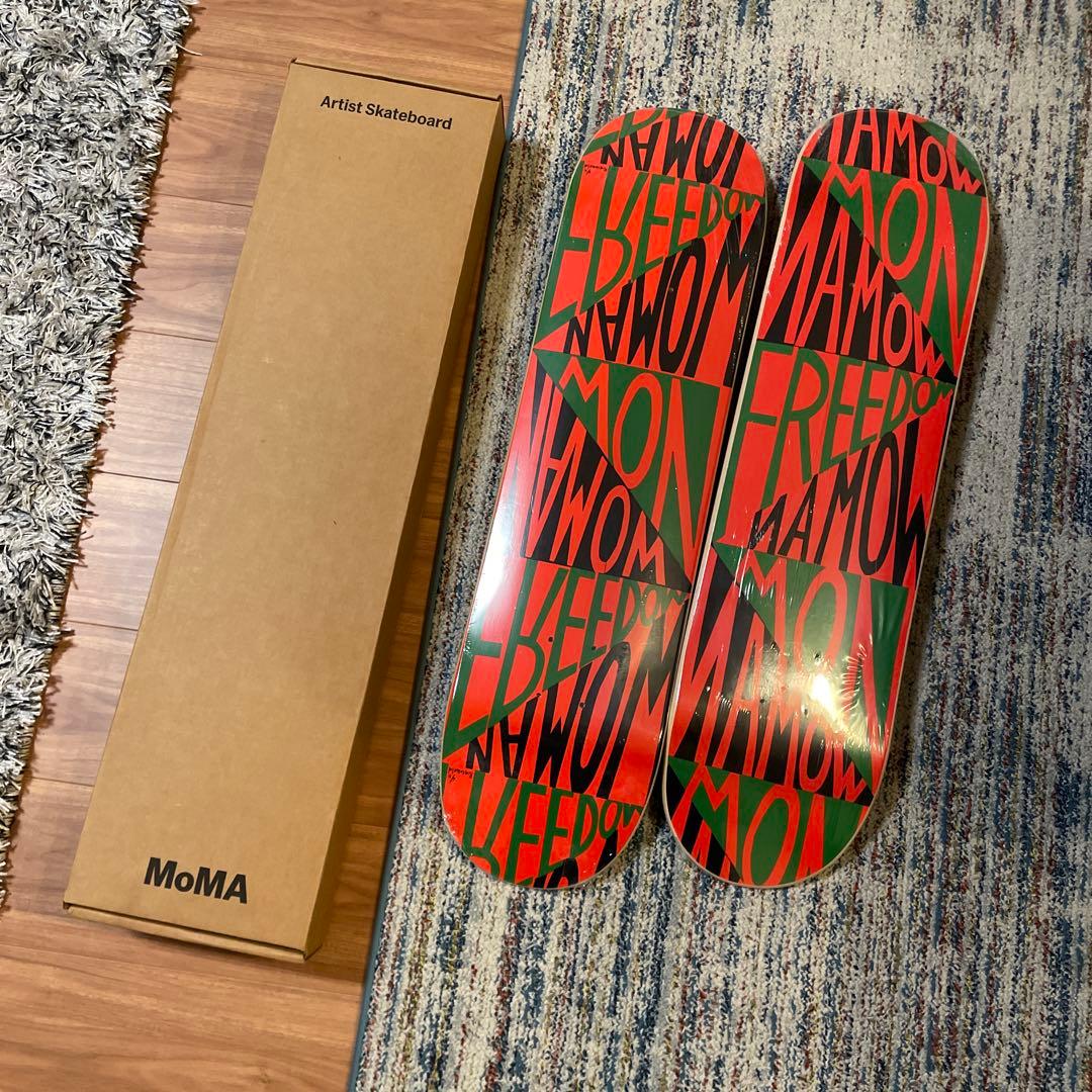 新品　MoMA フェイスリングゴールド スケートボード