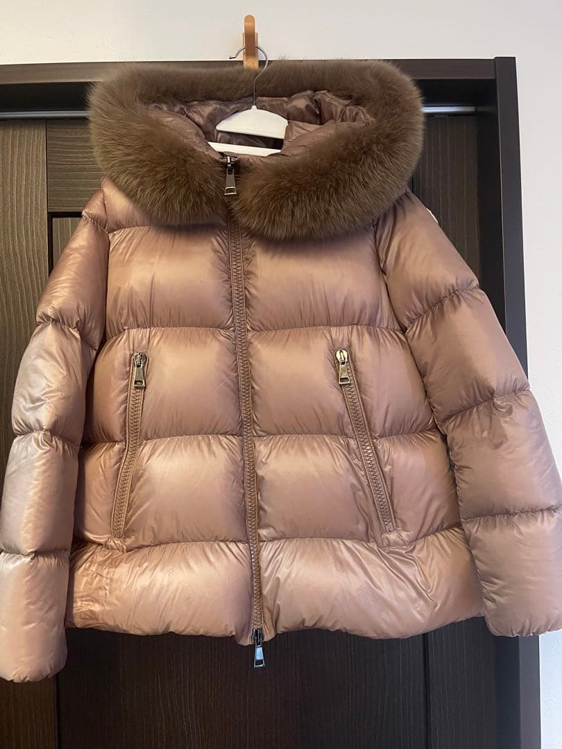 モンクレール　セリファー