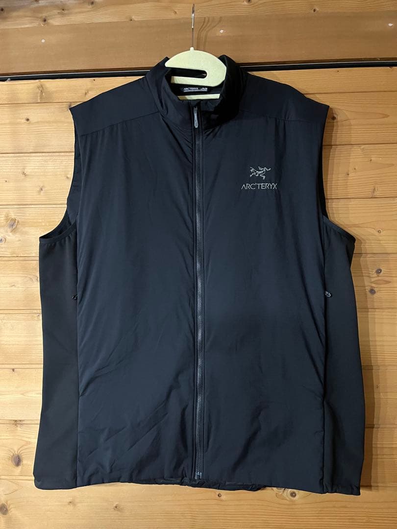 【新品同様】ARC’TERYX Atom Vest XLサイズ