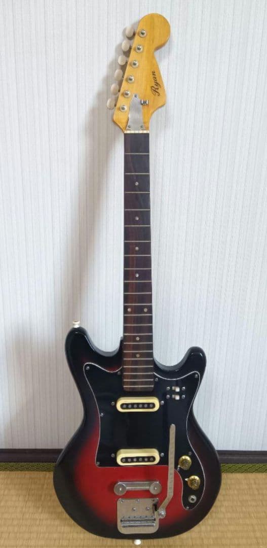 SoRaさん専用です！ ！ Ryan エレキギター TEISCO？ ジャンク品 楽天市場】Squier by Fender SONIC STRATOCASTER エレキギター初心者14
