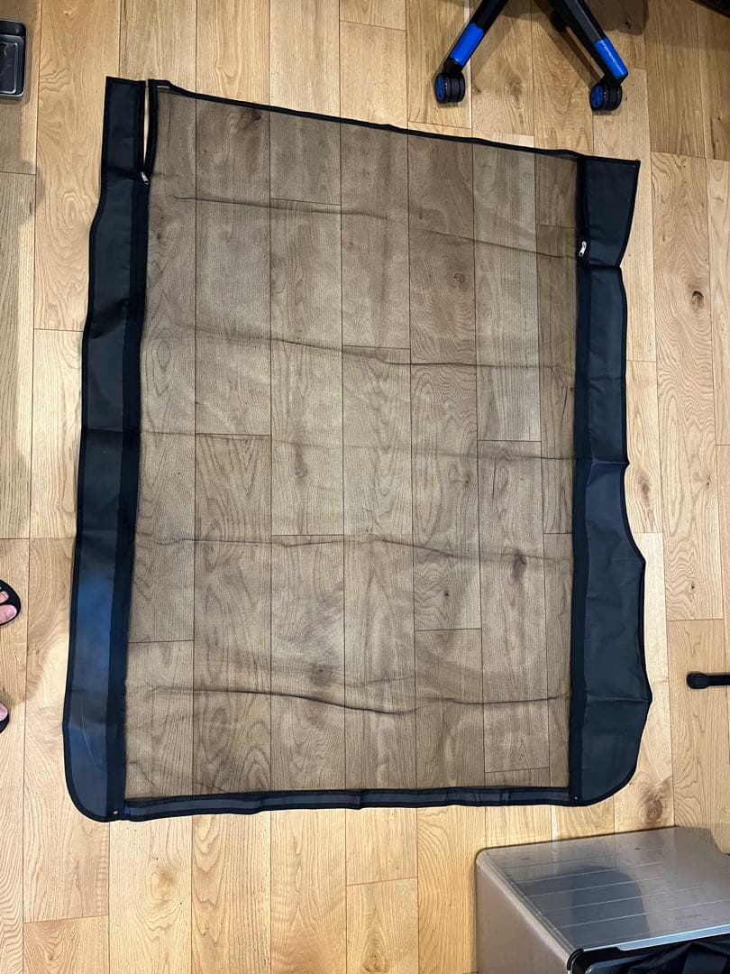 キャラバン　プレミアムGX メッシュカーテン　虫除け　換気