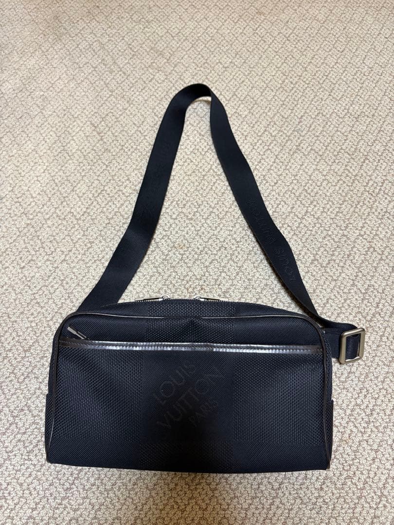 Louis Vuitton ボディバッグ アクロバット ダミエジェアン ブラック