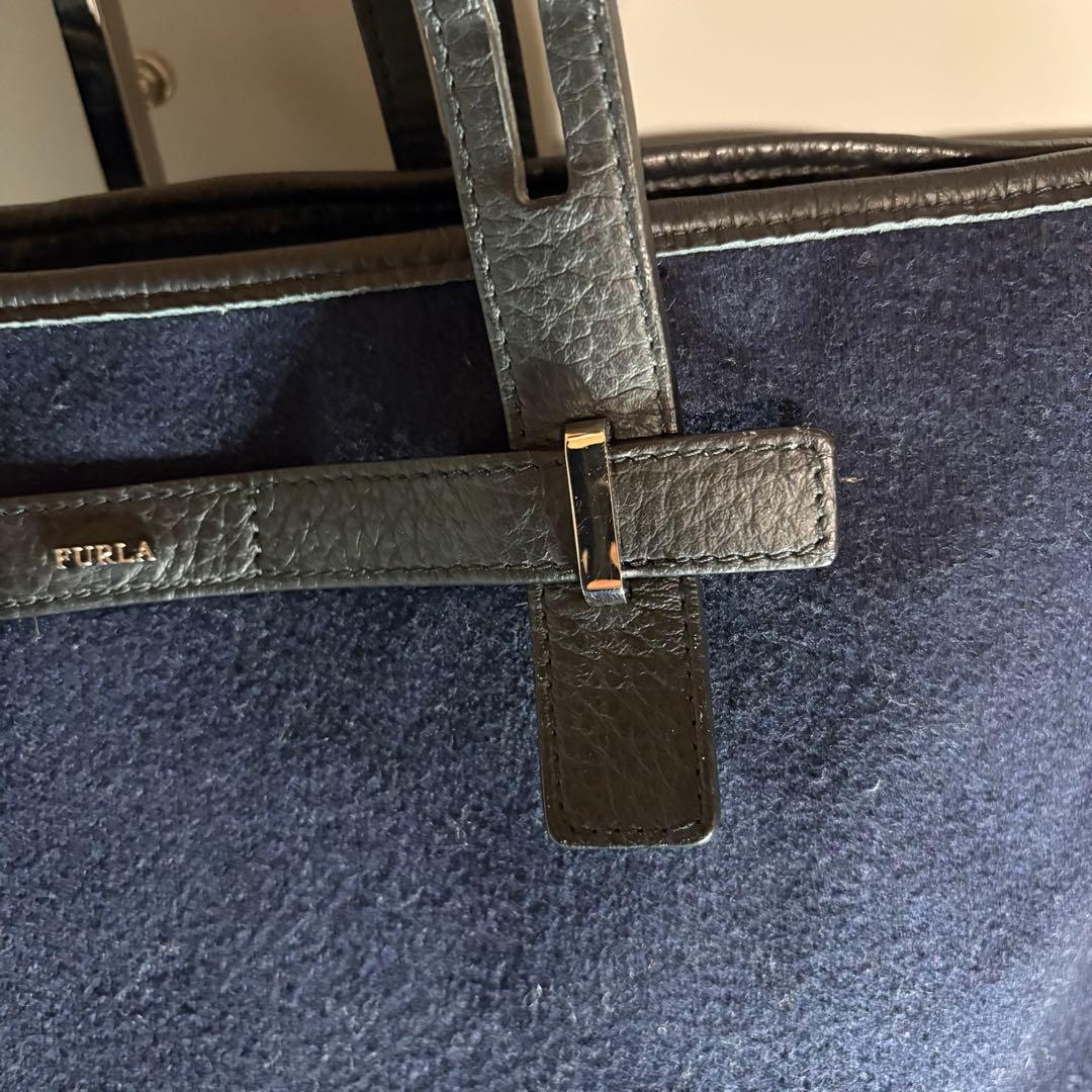 美品 FURLA ジョーヴェ GIOVE 大容量トートバッグ ネイビー レザー