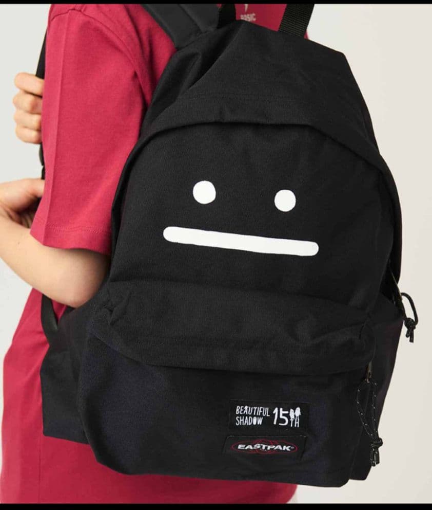 ま*ん様 グラニフ ビューティフルシャドー　ズーム　EASTPAKバックパック