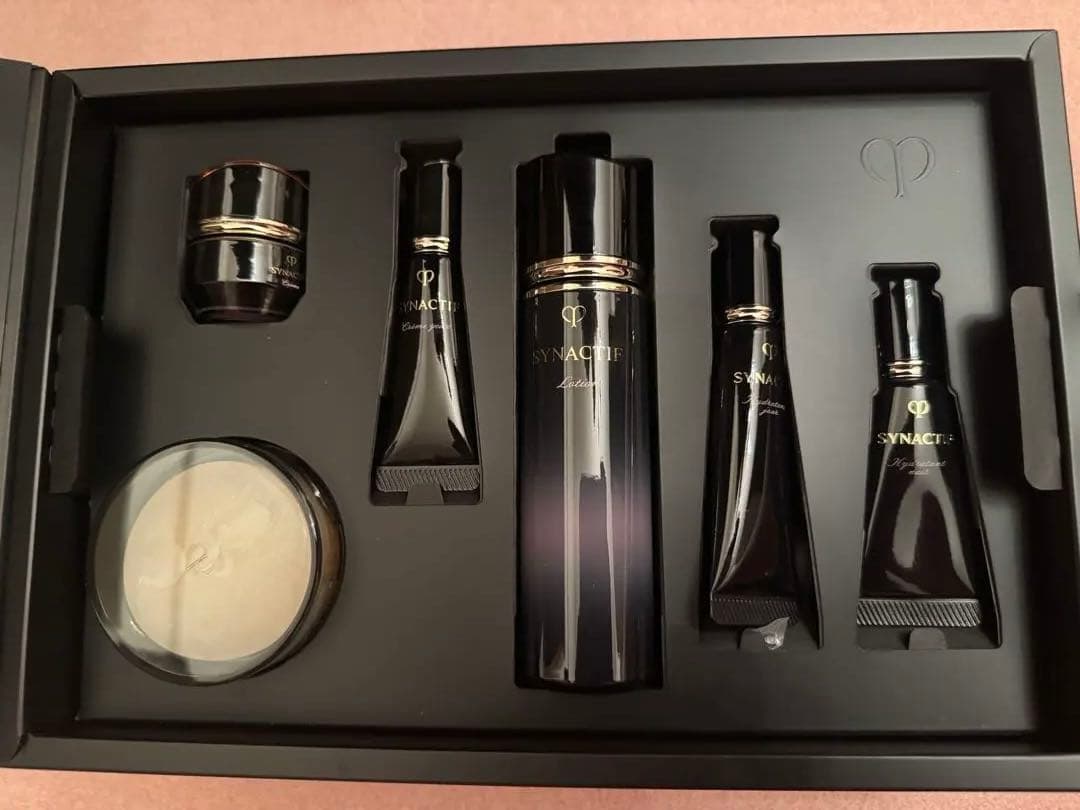 シナクティフ限定コフレ クレドポーボーテ　数量限定　2/21発売