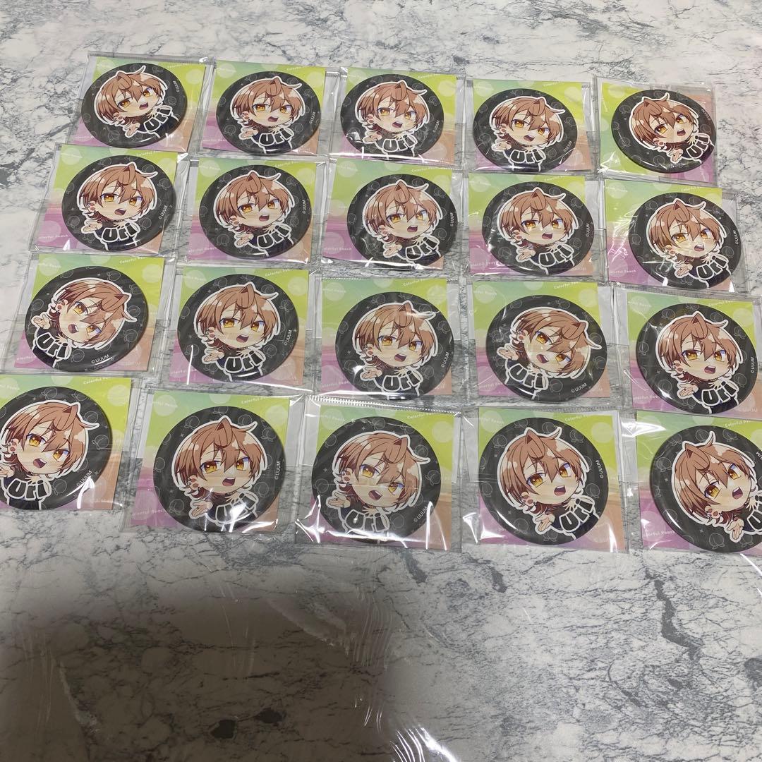 カラフルピーチ 缶バッジ うり からぴち 2023年 セット ② - メルカリ