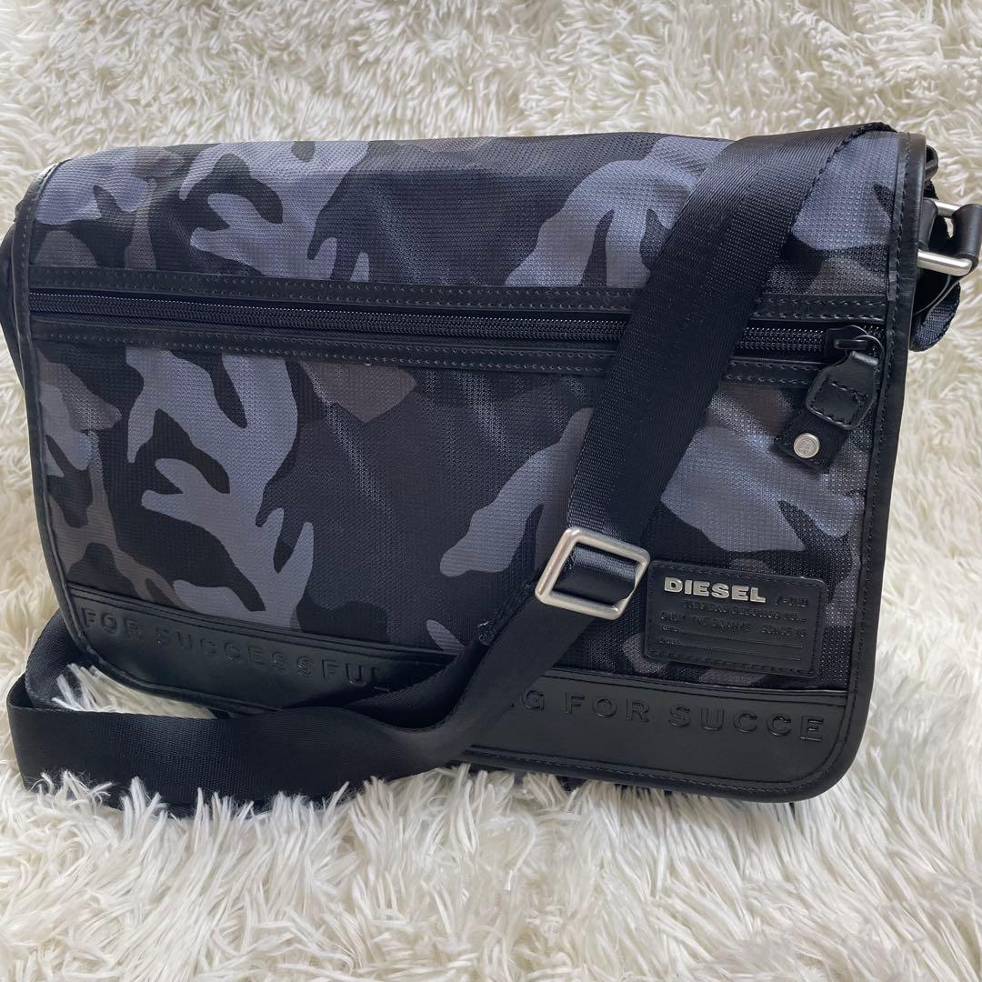 極美品✨　DIESEL メッセンジャーバッグ　レザーナイロン　カモフラ　y2k