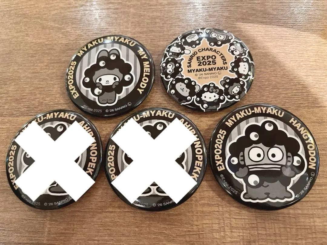 ミャクミャク×サンリオ 缶バッジ モノクロ 黒ミャク 大阪関西万博