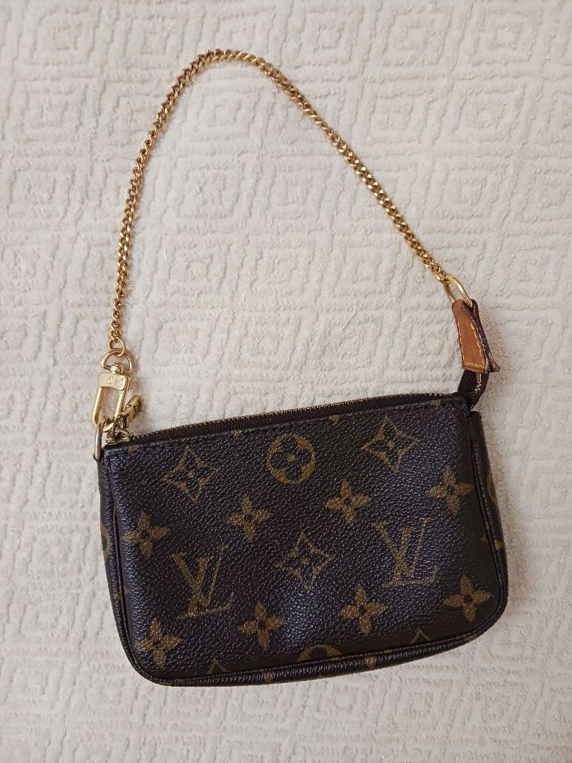 【sana様売約済み】ルイヴィトンモノグラムミニポーチアクセソワールポシェット ミニ・ポシェット・アクセソワール ルイヴィトン ポーチ バッグ M81144