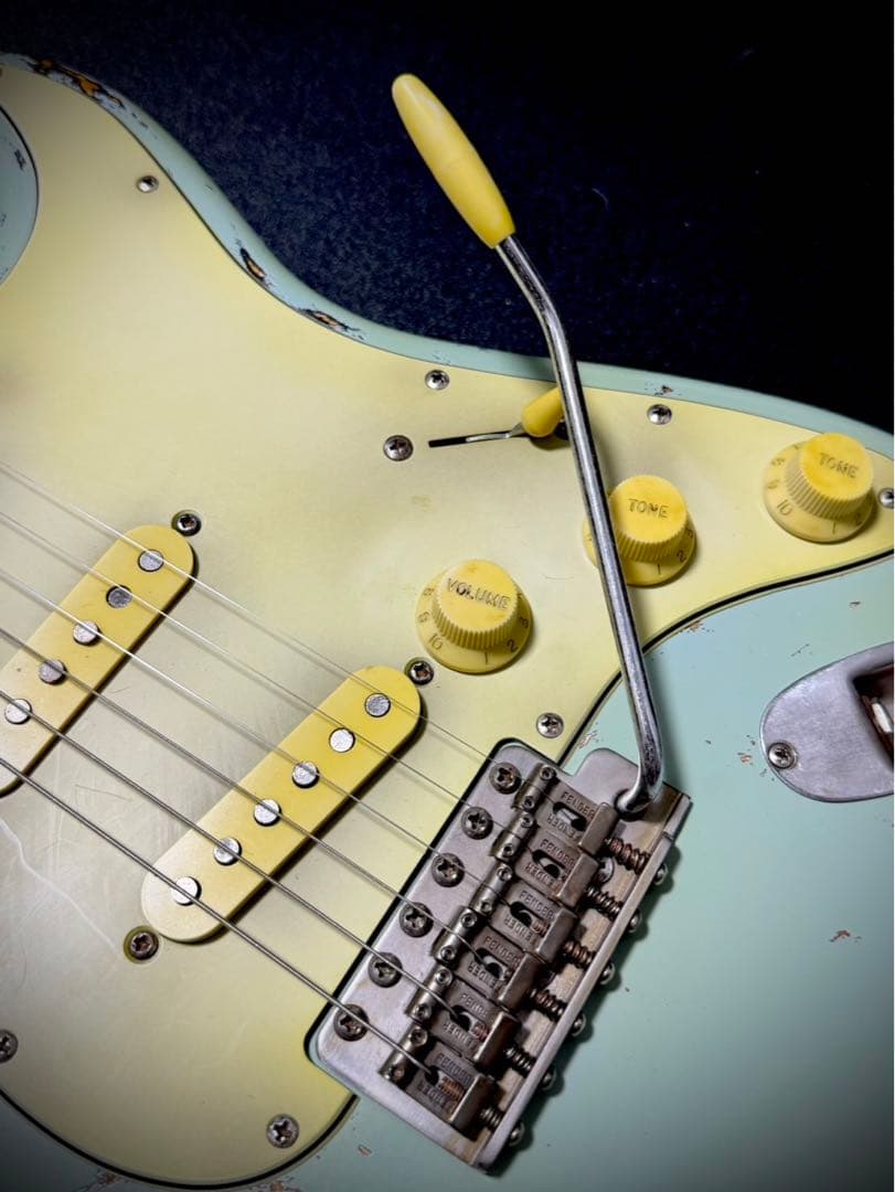 激レア】カリスマギター工房職人最新作！ストラトキャスターレリック