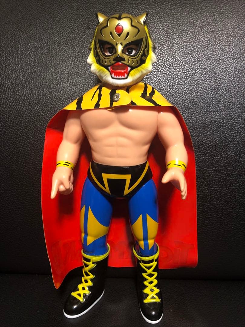 タイガーマスク ソフビ メディコム　sfs 面取れ　スタンダードサイズ