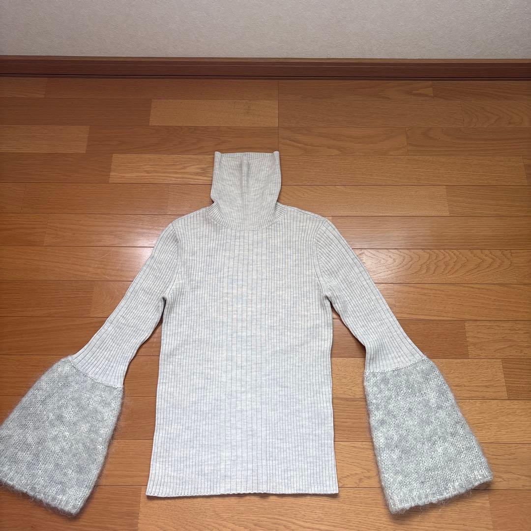 【エポカ】ハイネックニット　トップス　サイズ40