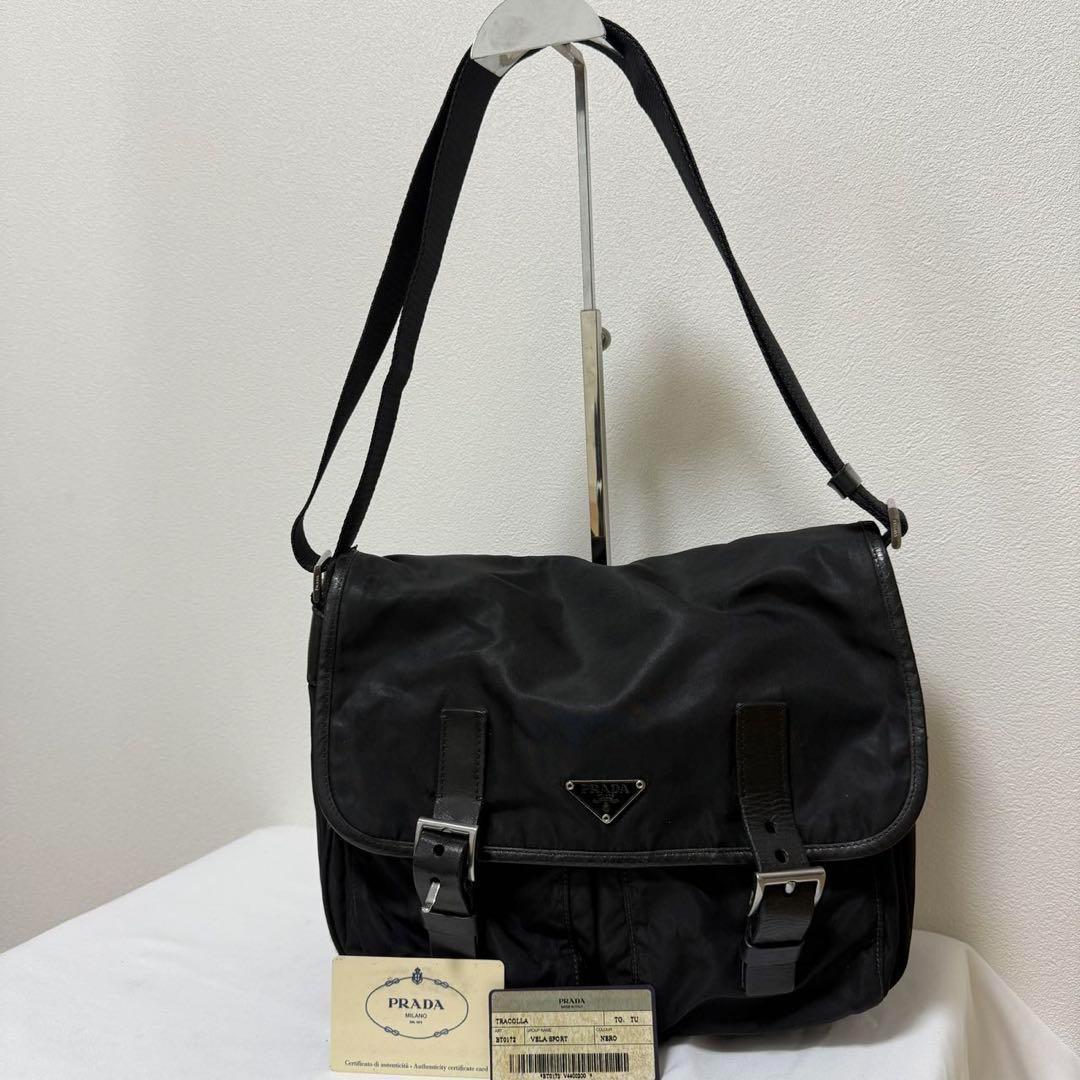 PRADA プラダ ショルダーバッグ メッセンジャー クロスボディ ボディバッグ