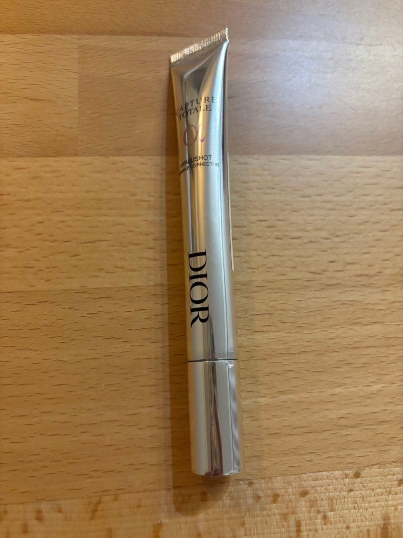 【Dior】未使用 カプチュール トータル ヒアルショット