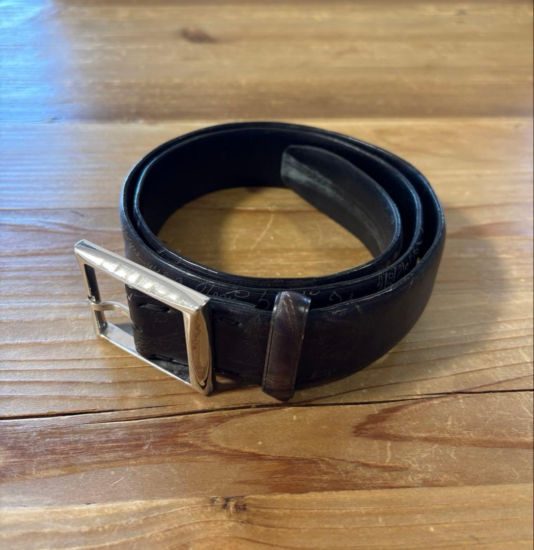 な*ん様 ベルルッティ カリグラフィレザーベルト