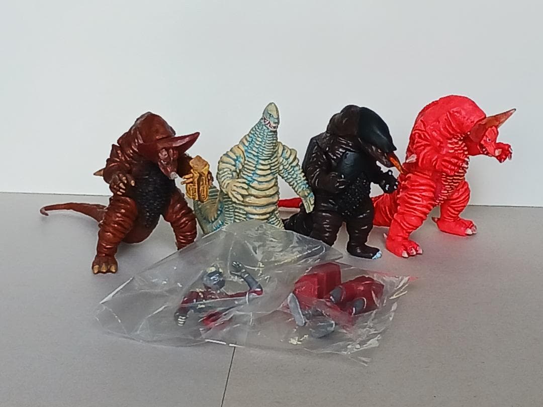 DGウルトラマン　5体まとめ売り　ウルトラマン　ウルトラ怪獣　フィギュア