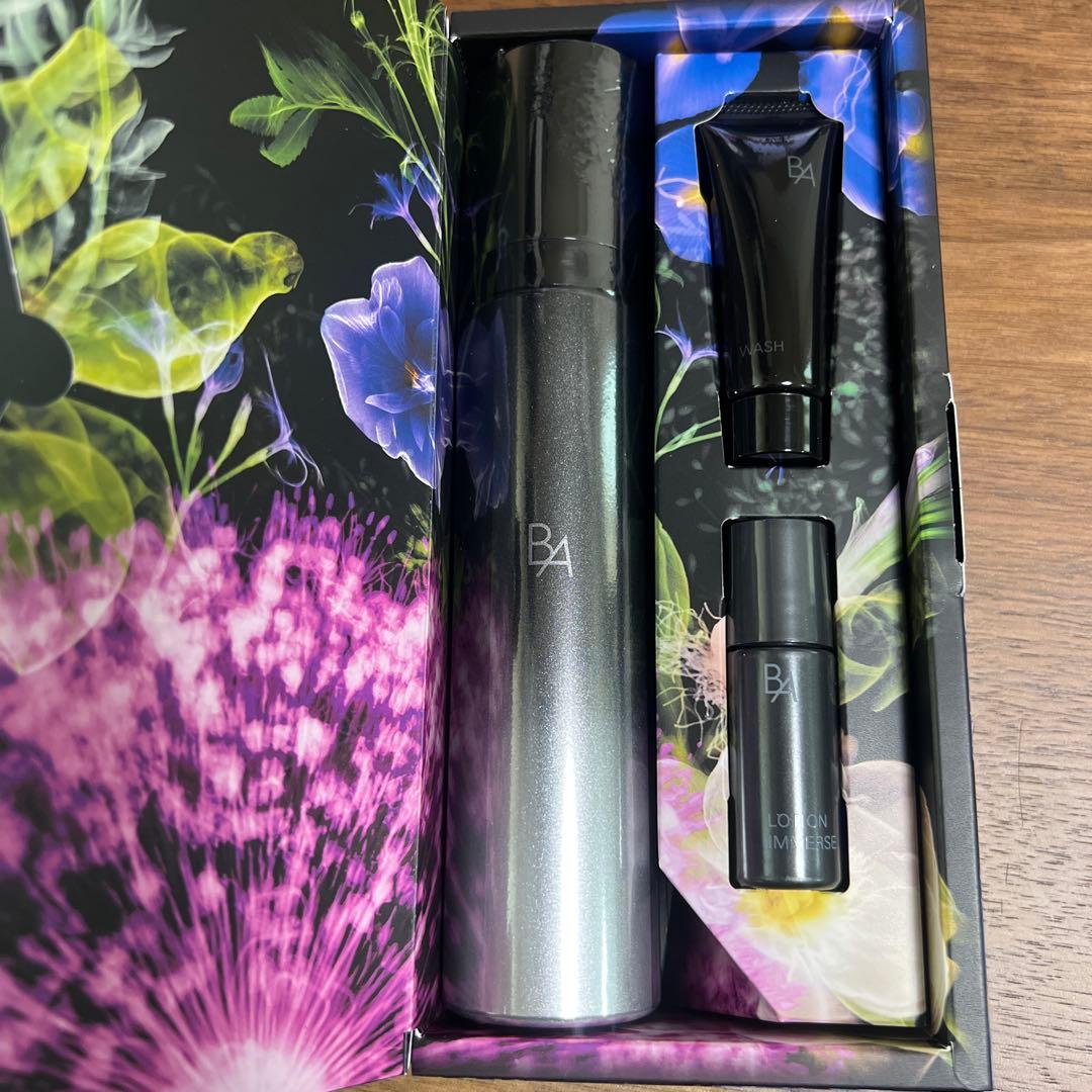 新発売　pola B.A ミルク フォーム シーズナル ボックス