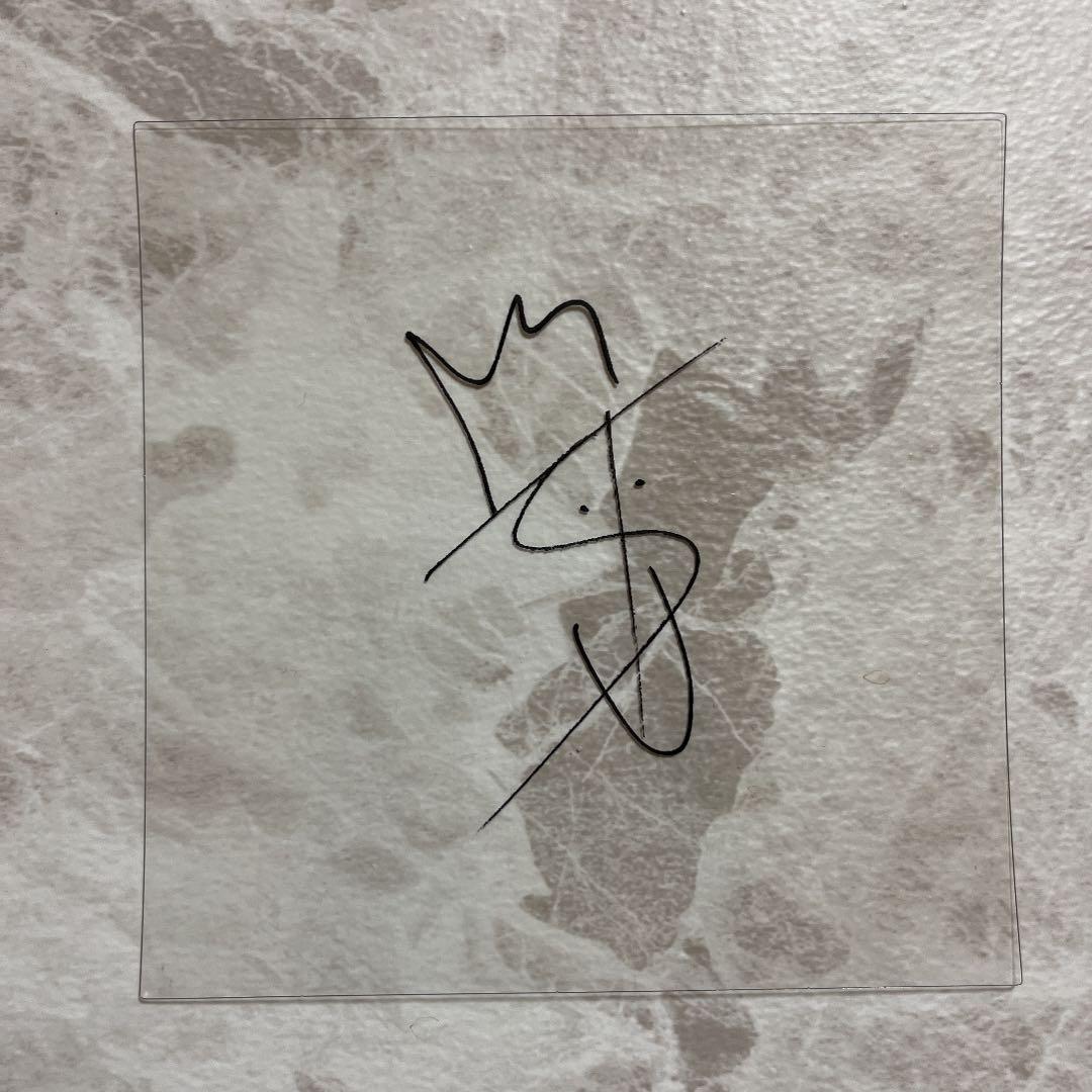 TREASURE 透明サインカード ジョンファン - メルカリ