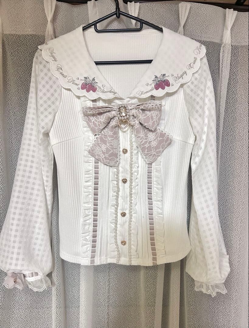 k*い様 LIZLISA リズリサ ストロベリー刺繍セーラーリブブラウス ピンク ❤︎ New Arrival ❤︎ 6/21(Fri) 店頭発売✨ ストロベリー刺繍