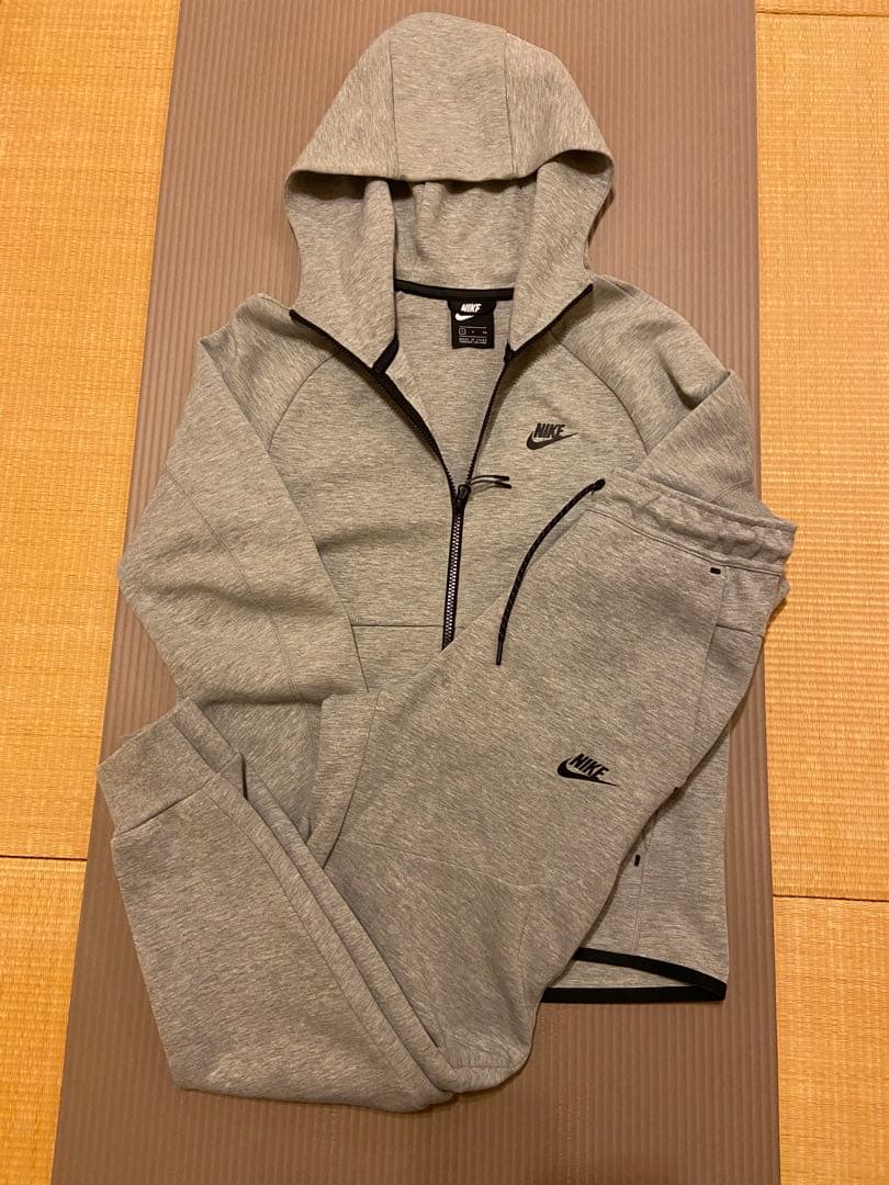 Nikeテックフリースセットアップ　Sサイズ
