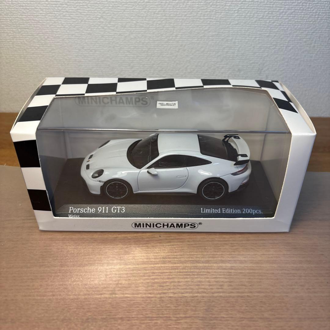 ミニチャンプス　ポルシェ　 911 GT3 1/43 ミニカー　ホワイト