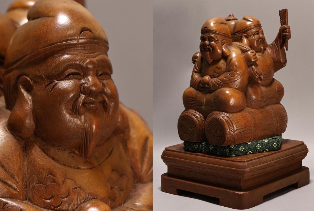 BK437　東洋彫刻　薫作　木彫　三面大黒像　置物　縁起物　床飾り　高約35cm