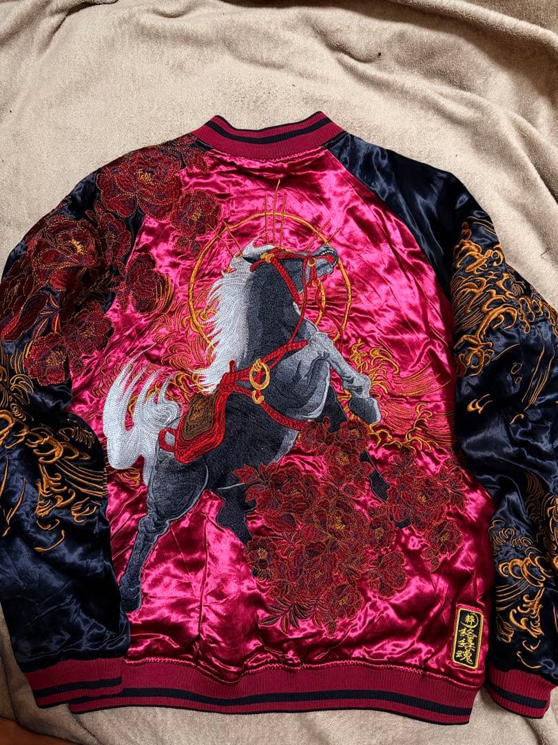 未使用近 2面用 絡繰魂 馬日本限定版 スカジャン unisex レーヨン 美