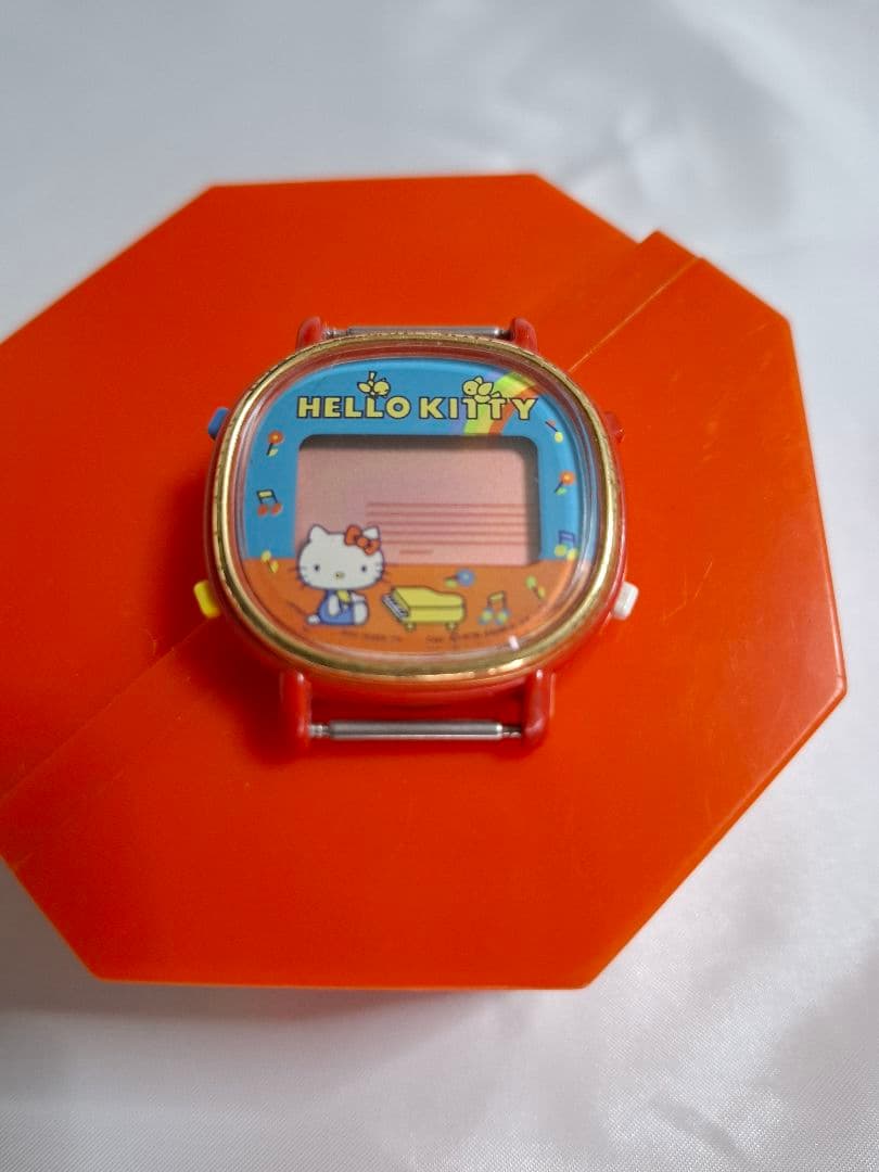 ハローキティデジタル 腕時計【VEGA】昭和レトロ＊ ケースあり ベルトなし