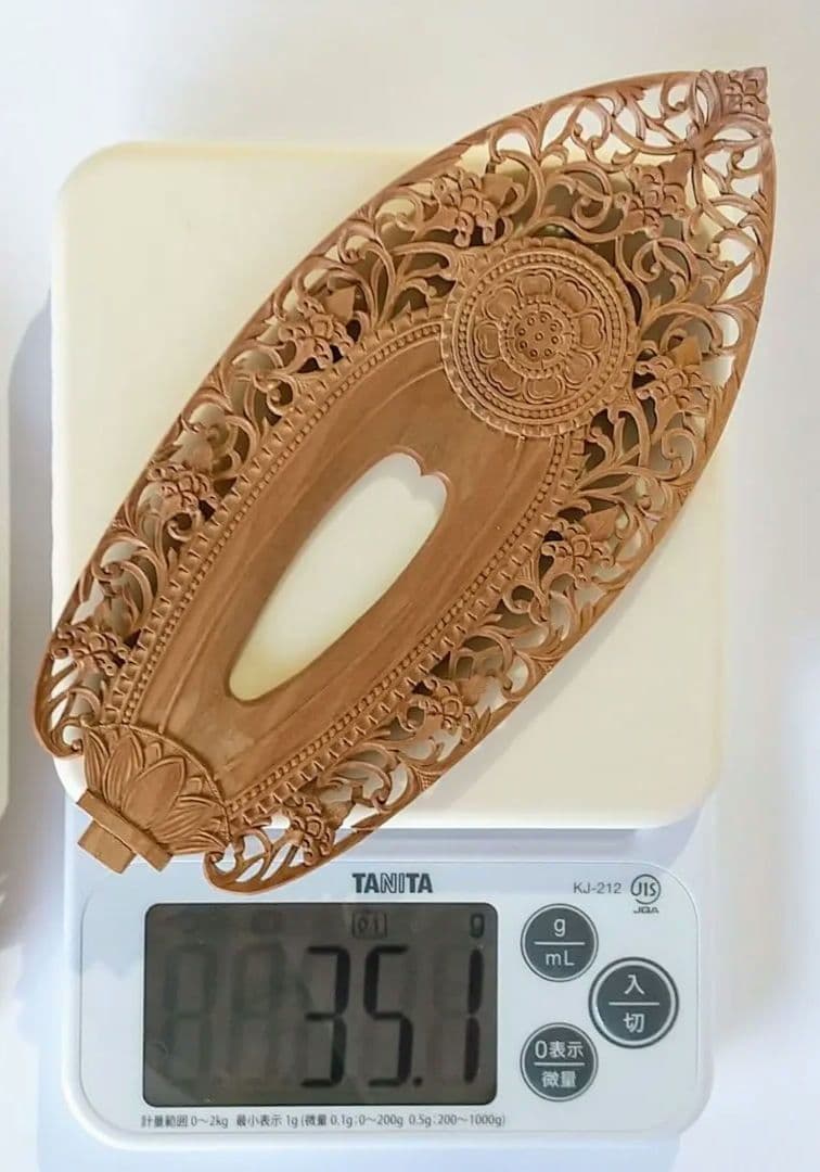 光背(4寸立像用)#658 透し彫 宝相華唐草 ◇白檀