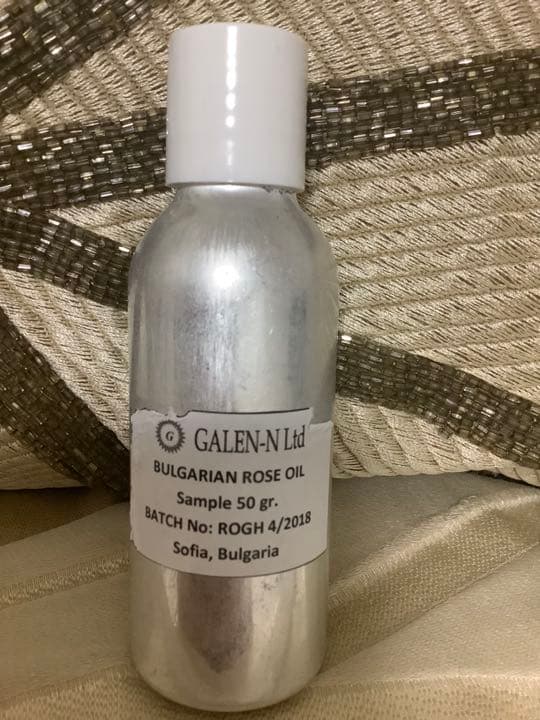 ブルガリア産  最高級品  ダマスク・ローズオイル