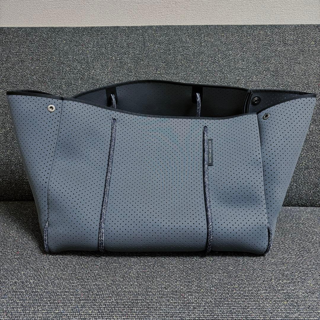 State of escape ステイトオブエスケープ　大容量バッグ　ネイビー