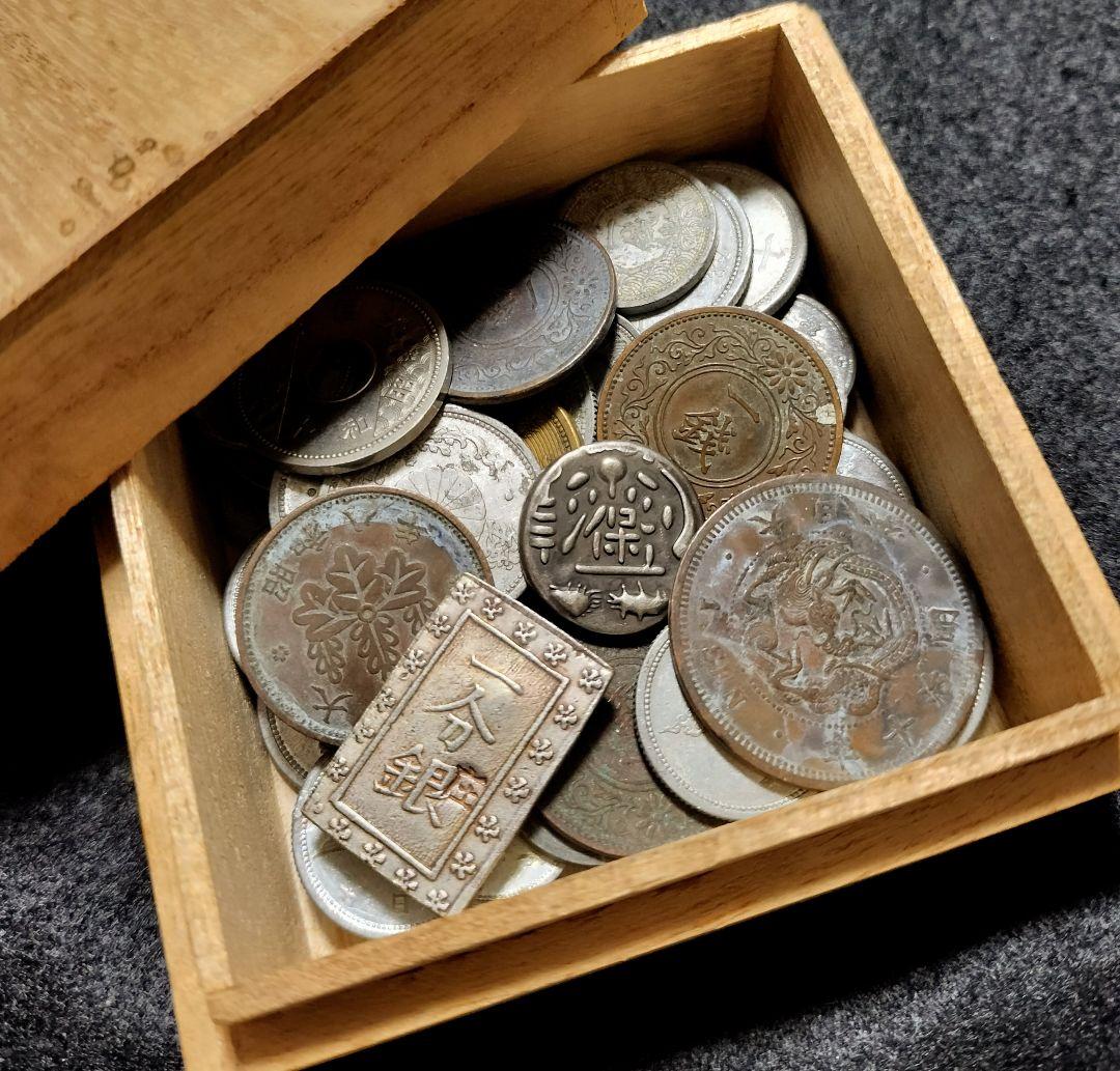 か*つ様 古銭庄内豆板銀など雑銭まとめて 桐箱付 古銭近代貨幣穴銭銀貨庄内一分銀