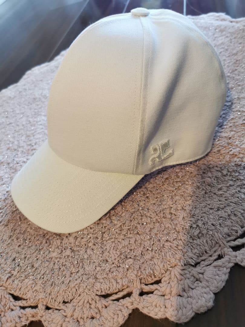 JJJ　　Courreges コットンキャップ