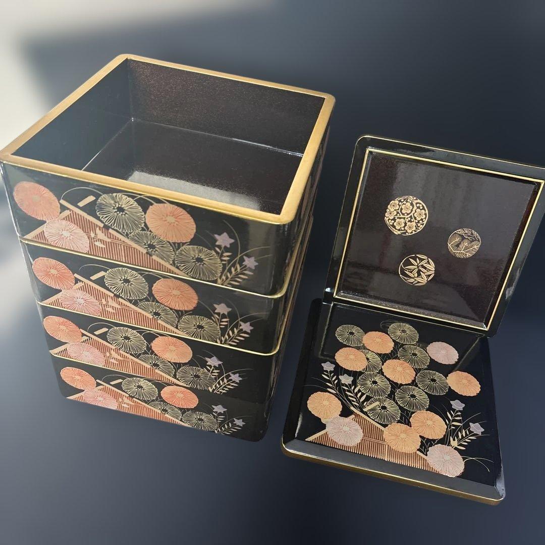 木製漆器 菊紋様 蒔絵 4段重箱 専用木箱付き 代り蓋つき