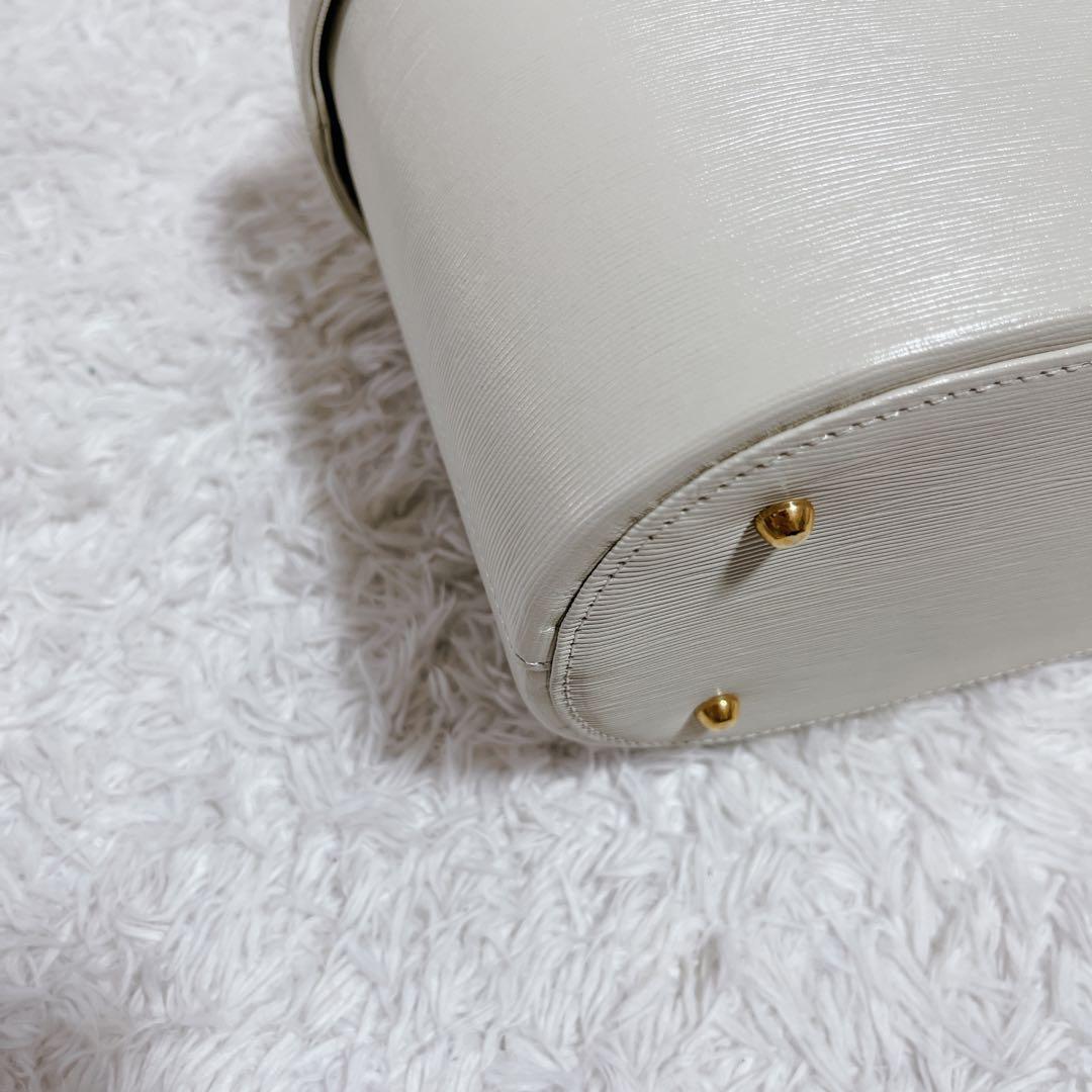 極美品✨ハナエモリ バニティバッグ ハンドバッグ レザー サークルロゴ