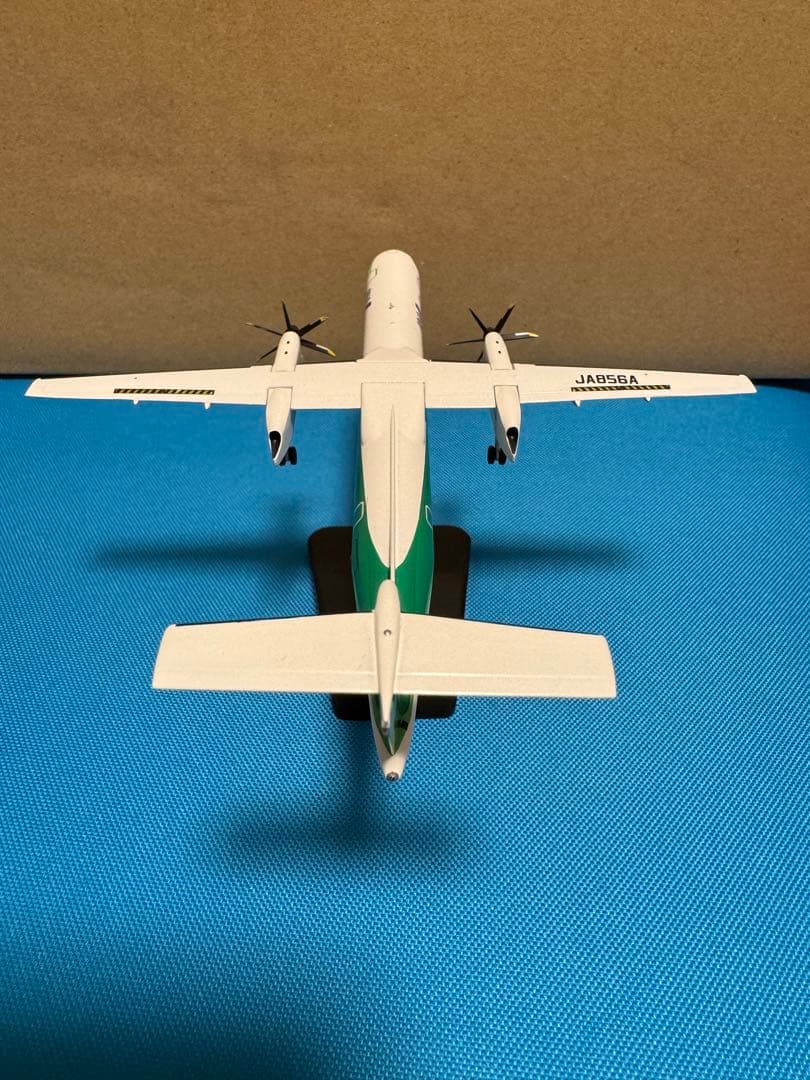 ANA DHC-8-400 Eco Bon 1:200 JA56A - メルカリ