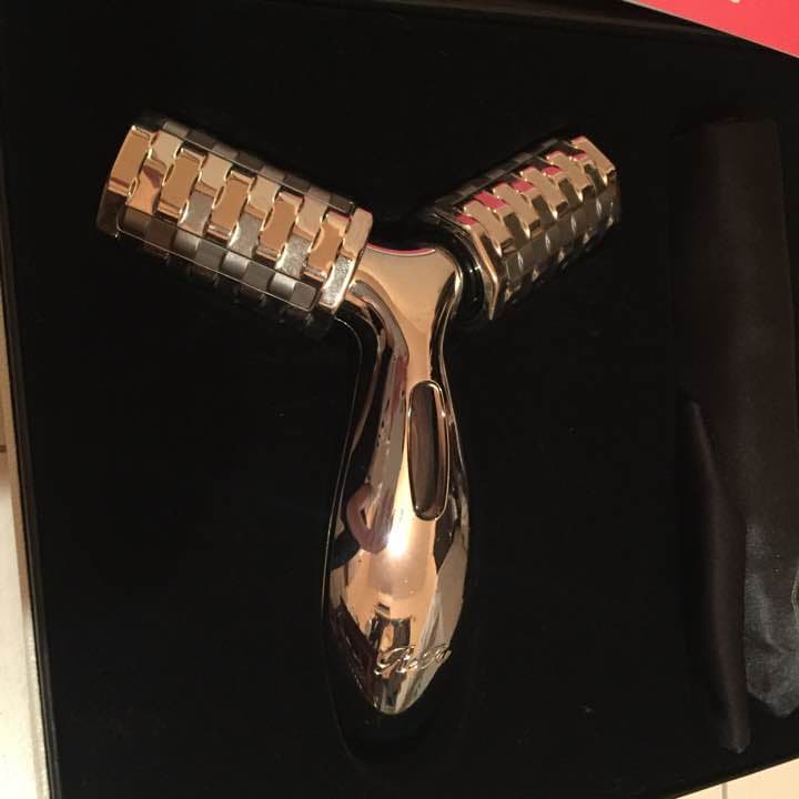 ReFa リファ プラチナ電子ローラー プラチナ電子ローラー ReFa（リファ）ライフレーバー公式サイト - 美顔