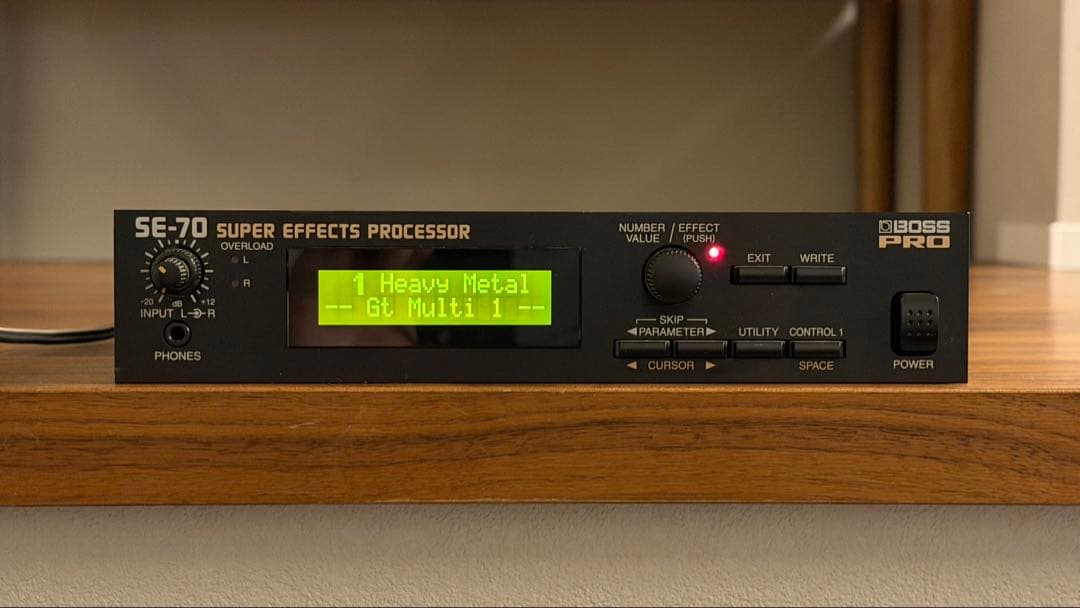 BOSS SE-70 マルチエフェクター