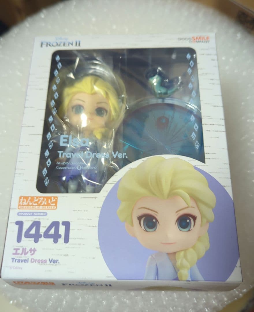 新品 ねんどろいど エルサ Travel Dress Ver.