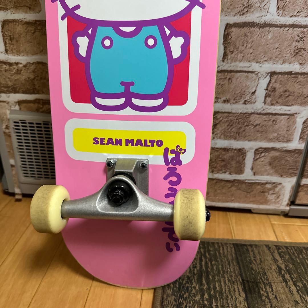 GIRL ハローキティ スケートボード 7.75 - メルカリ