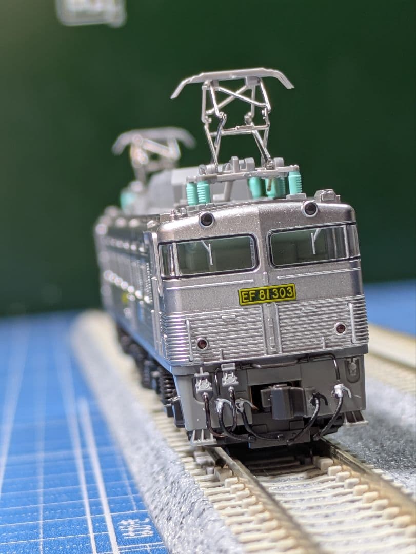EF81 300 JR貨物更新車（銀）KATO