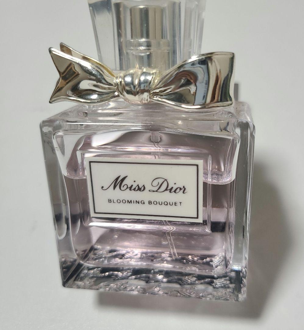 売切り！Miss Dior Blooming Bouquet 女性用香水